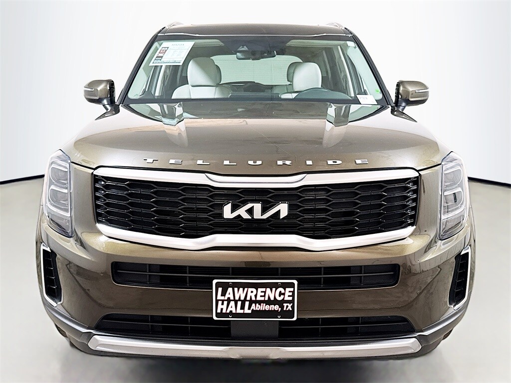 2022 Kia Telluride EX photo 2