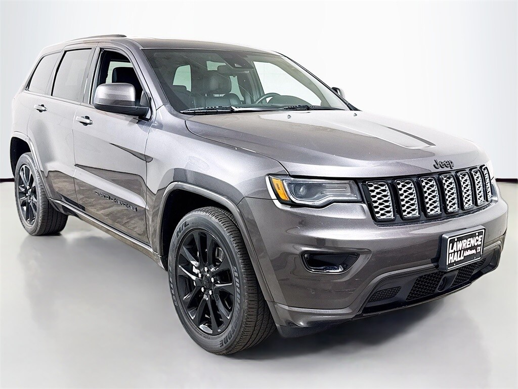 2021 Jeep Grand Cherokee Laredo X photo 3