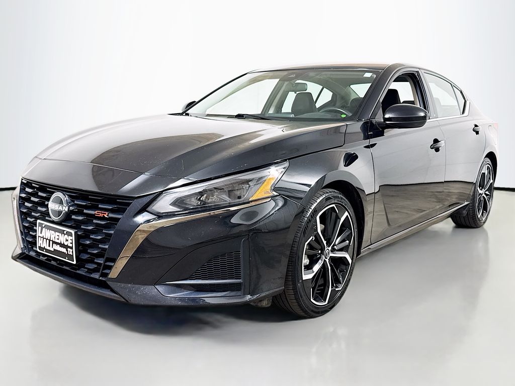 2024 Nissan Altima SR