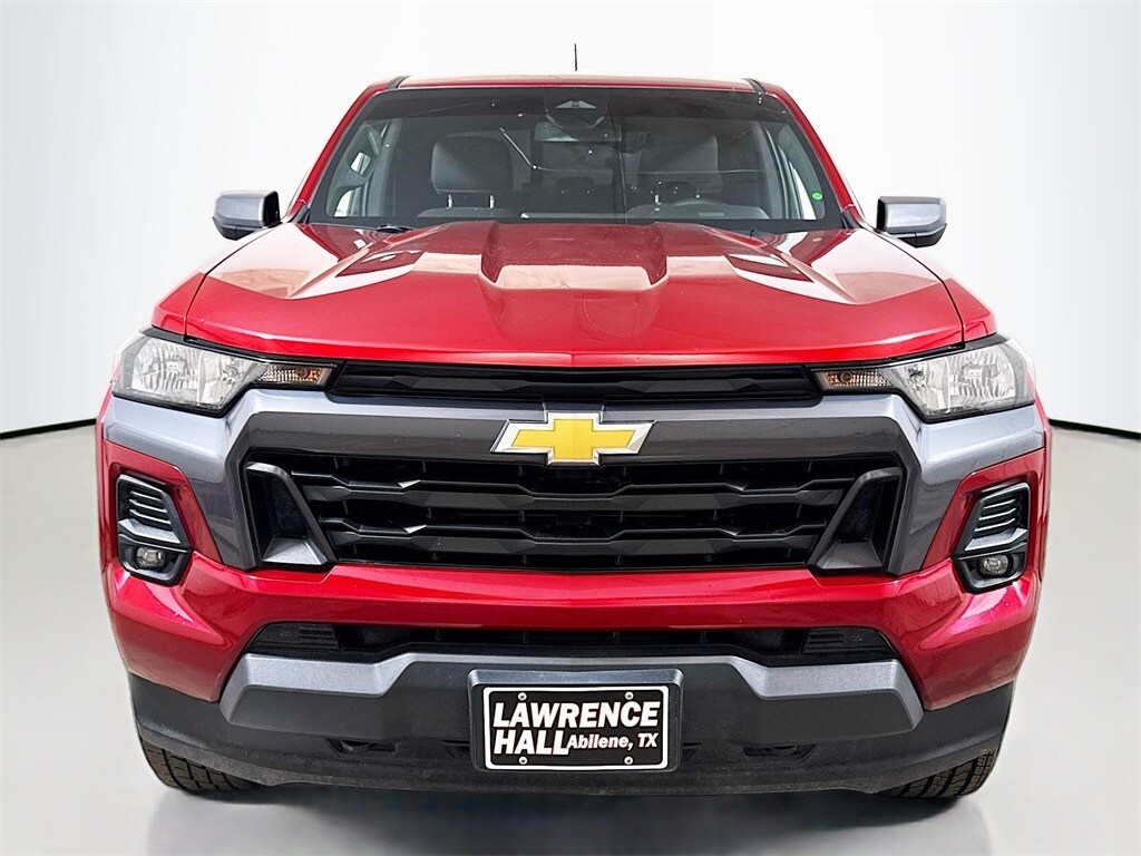 2023 Chevrolet Colorado LT photo 2