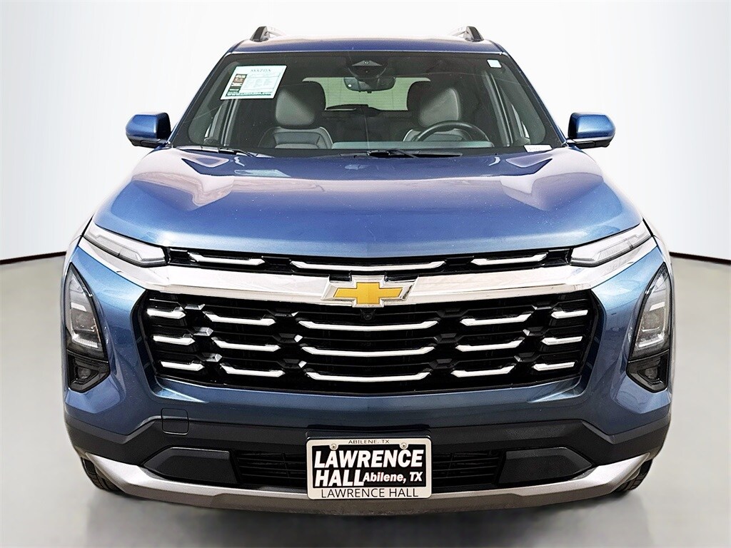 2025 Chevrolet Equinox LT photo 2