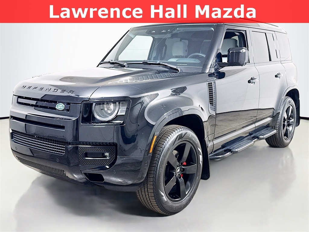 2025 Land Rover Defender S's photo