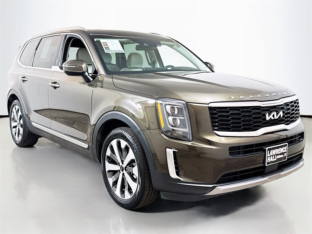 2022 Kia Telluride EX photo 3