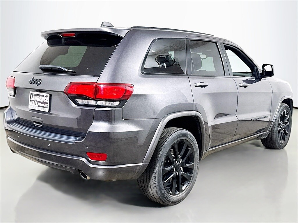 2021 Jeep Grand Cherokee Laredo X photo 4