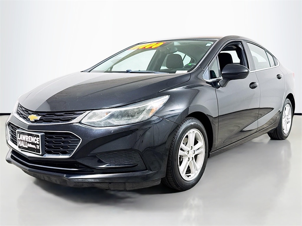 2017 Chevrolet Cruze LT's photo