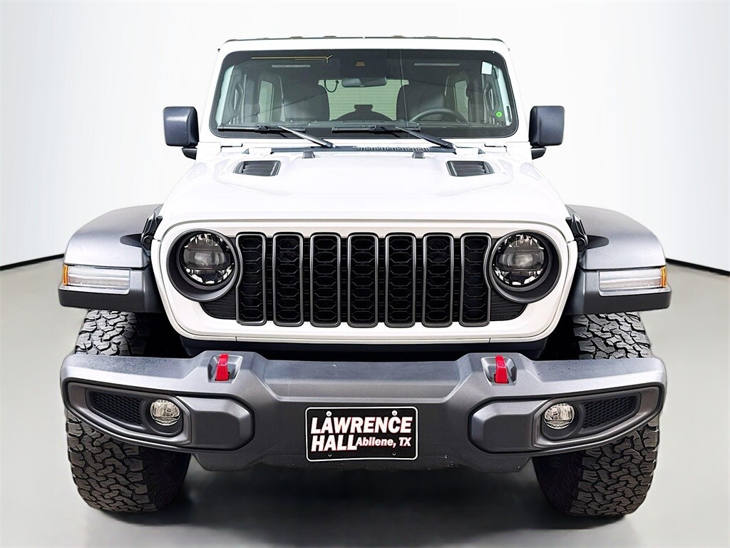 2024 Jeep Wrangler Rubicon photo 2