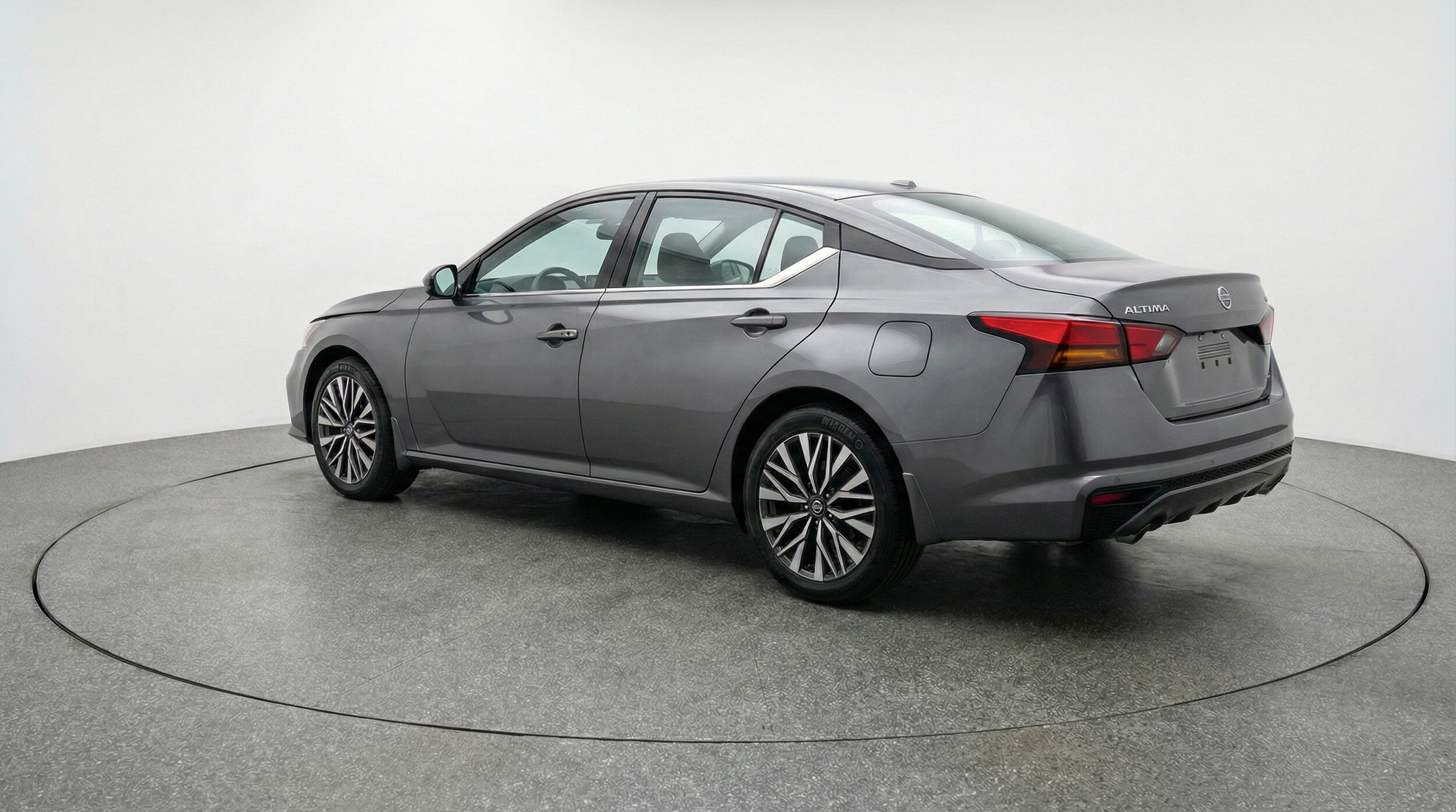 Thumbnail: 2025 Nissan Altima - 5