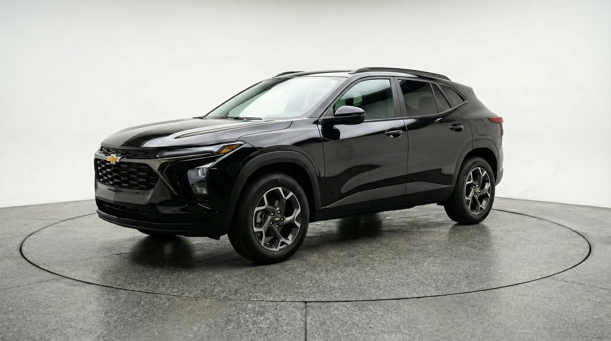 Thumbnail: 2025 Chevrolet Trax - 3