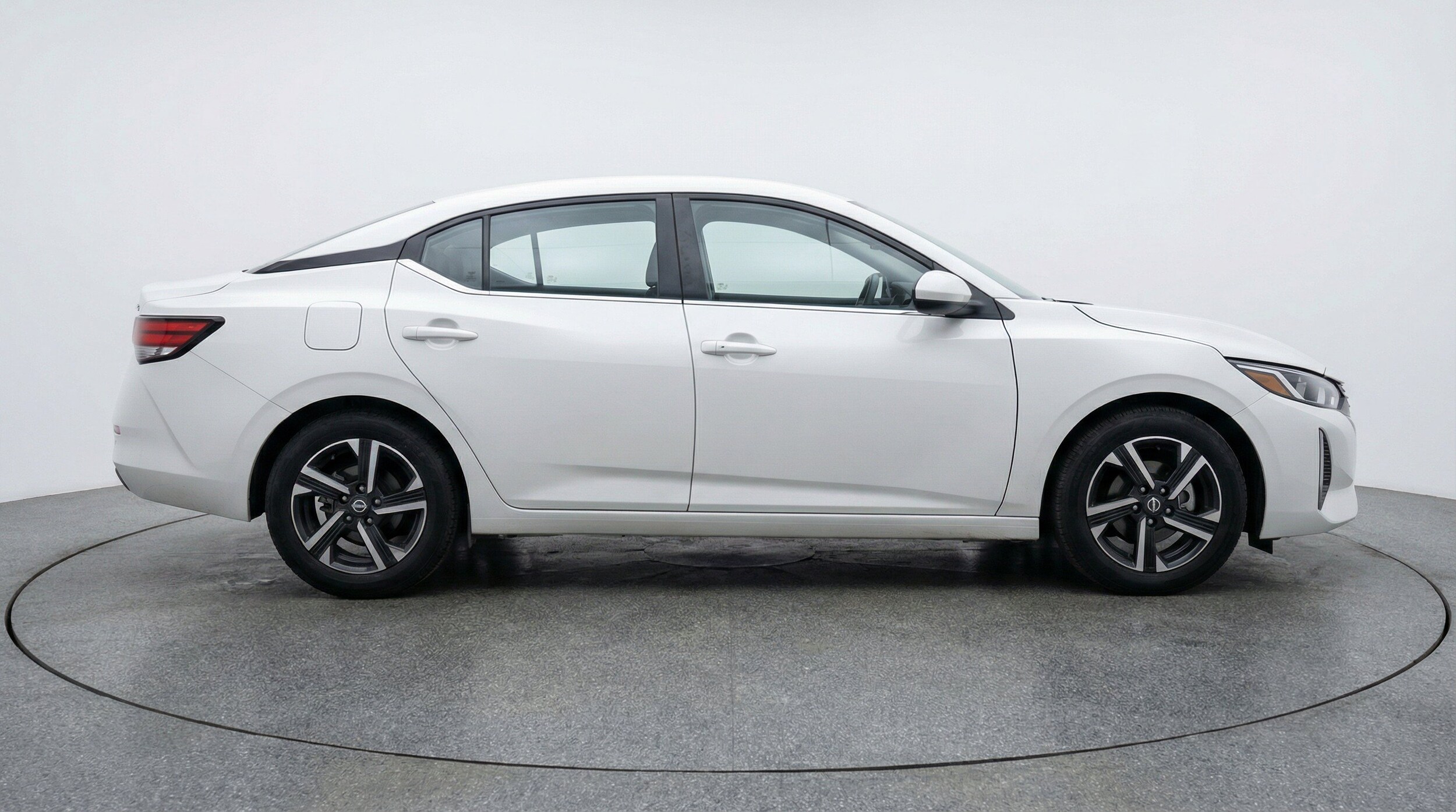 Thumbnail: 2025 Nissan Sentra - 11