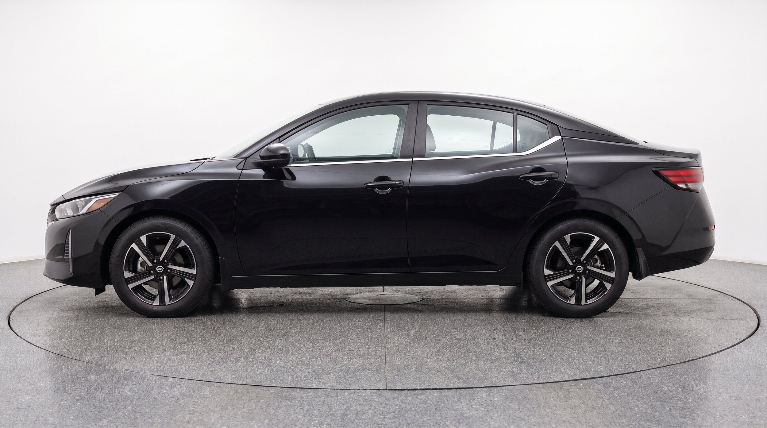 Thumbnail: 2025 Nissan Sentra - 5