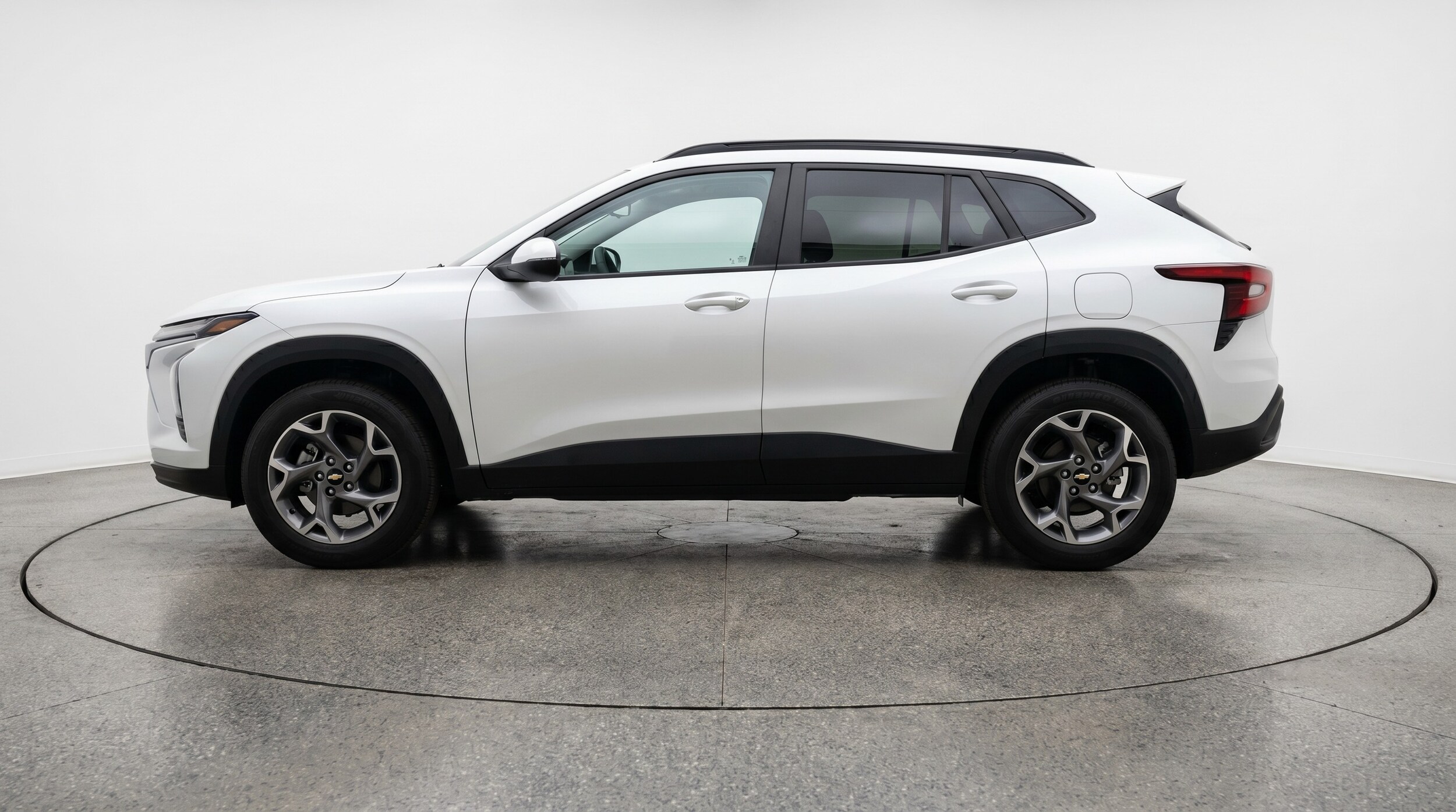 Thumbnail: 2025 Chevrolet Trax - 4