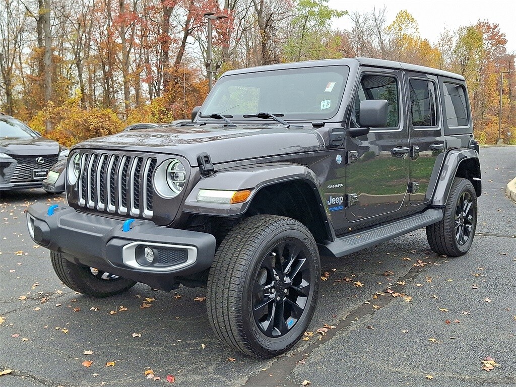 2022 Jeep Wrangler Unlimited Sahara 4xe photo 3