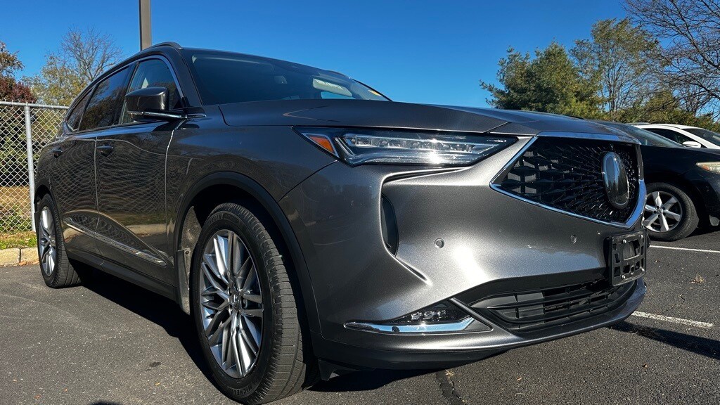 2022 Acura MDX Advance photo 2
