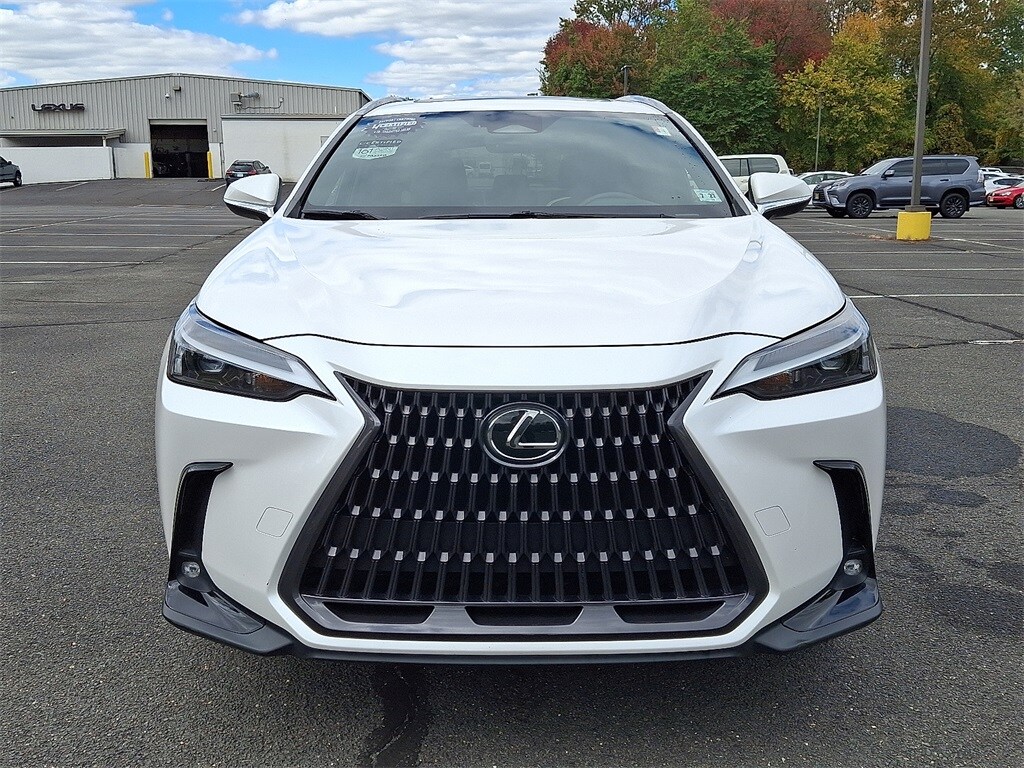 2022 Lexus NX 350 photo 2