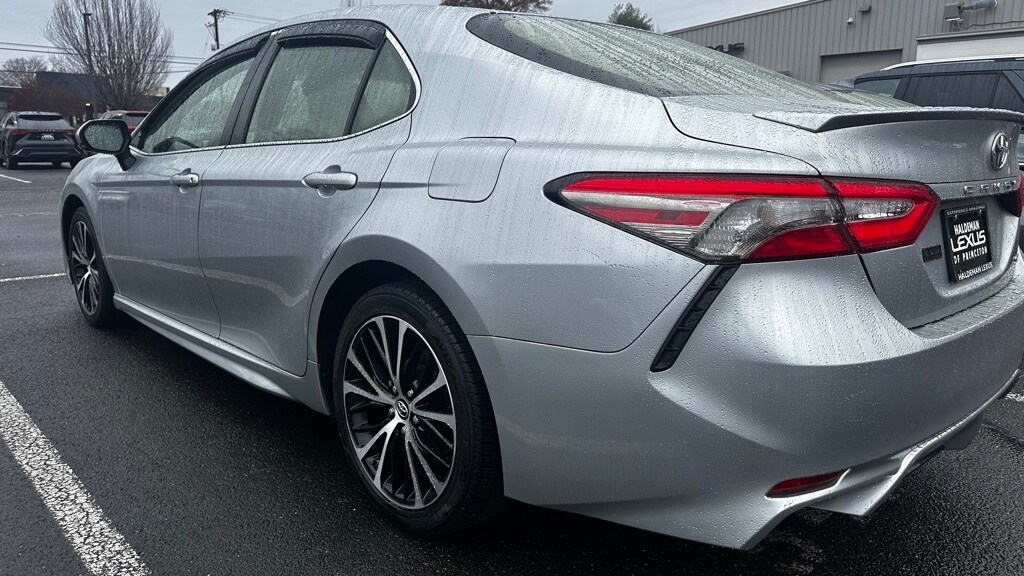 2018 Toyota Camry L photo 3