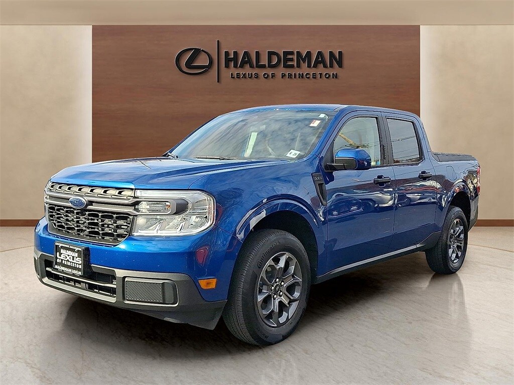 2023 Ford Maverick XLT photo 2