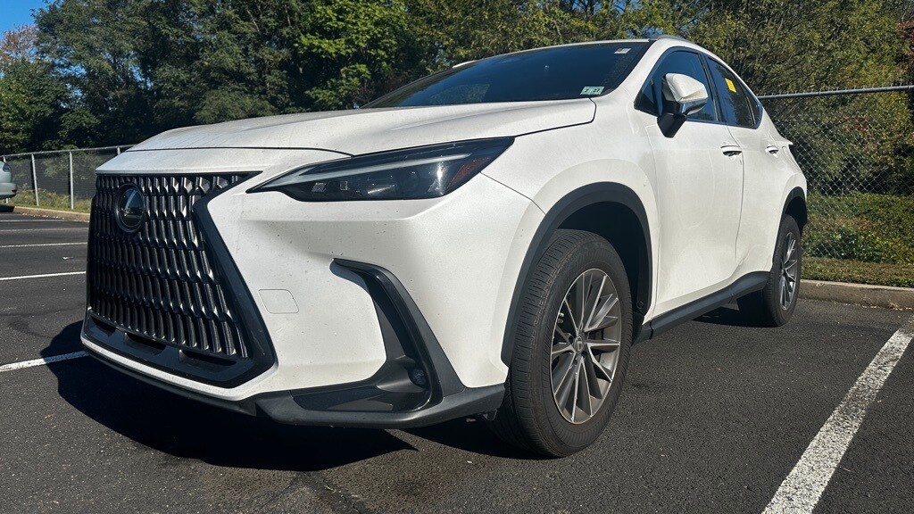 2022 Lexus NX 350 photo 2