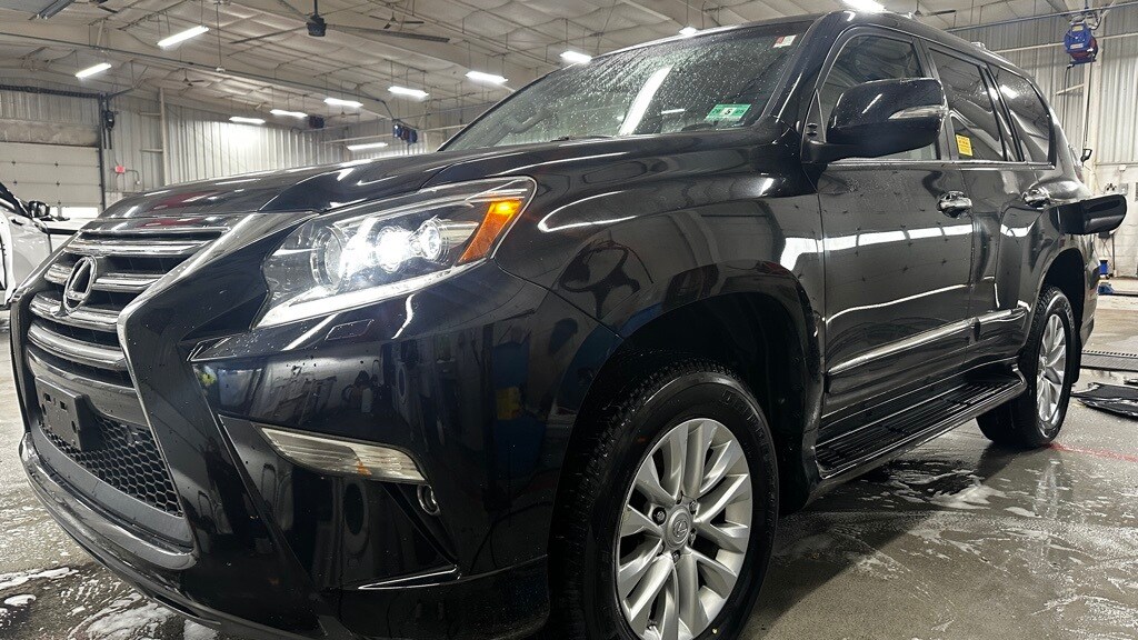 2018 Lexus GX 460 photo 2