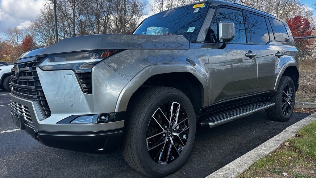 2025 Lexus GX 550 Premium photo 2
