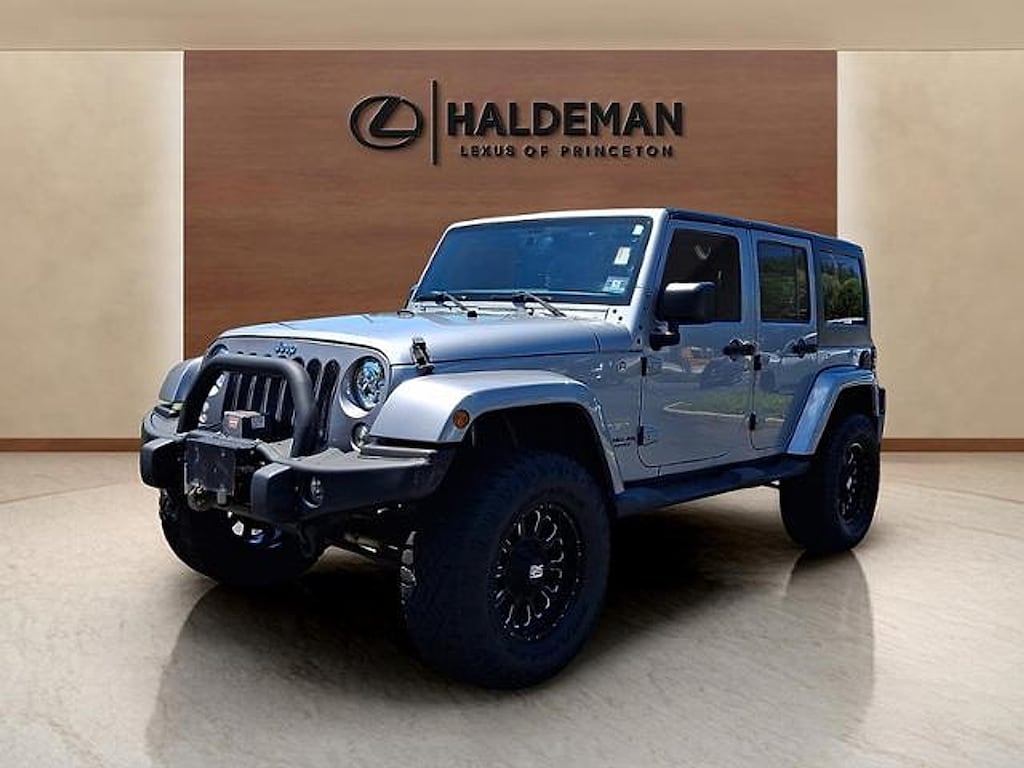 Used 2015 Jeep Wrangler Unlimited Sahara SUV