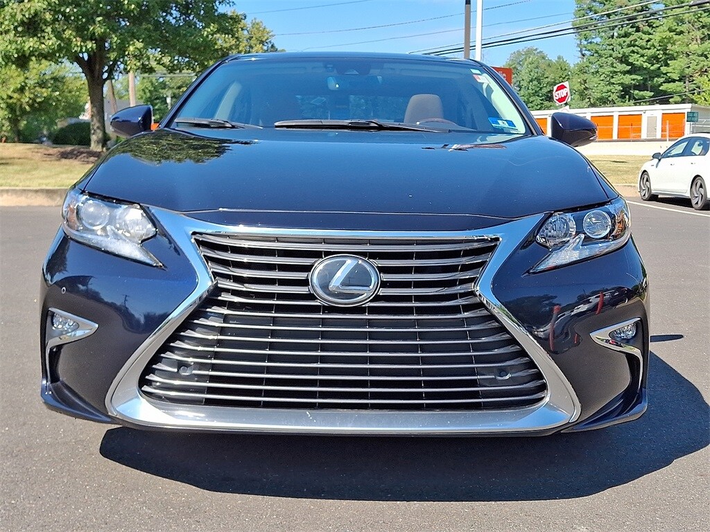 2018 Lexus ES 350 photo 2