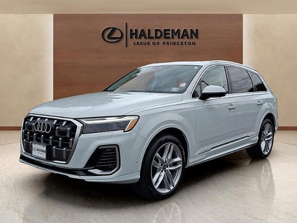 Used 2025 Audi Q7 Premium Plus 55 Tfsi Quattro Tiptronic SUV