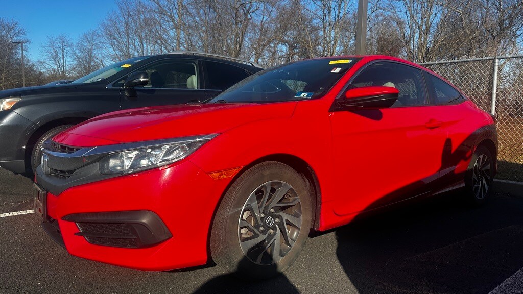 2016 Honda Civic photo 2