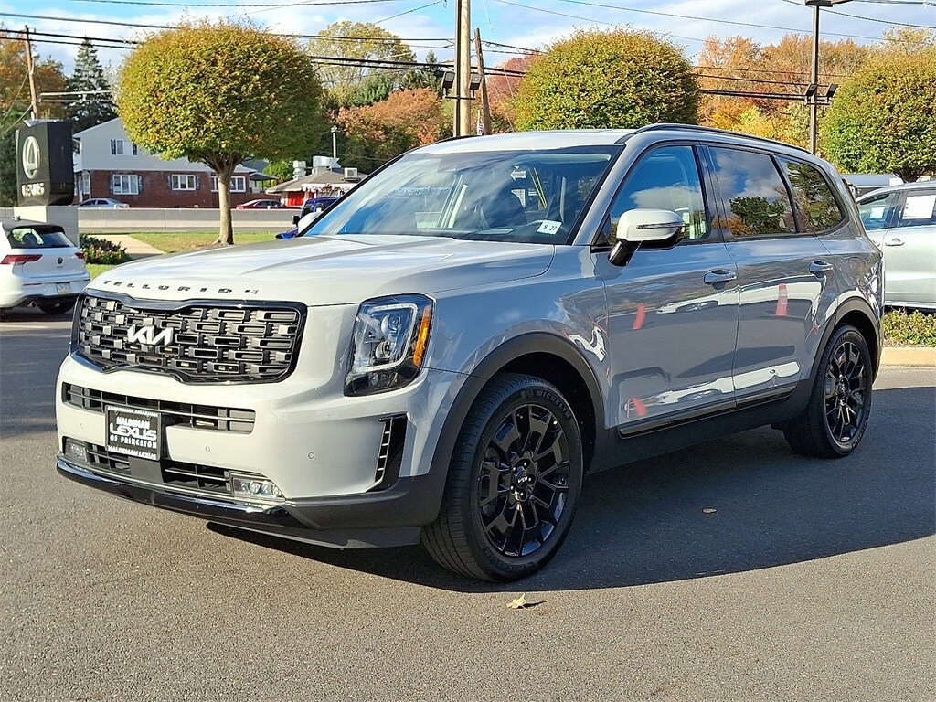 2022 Kia Telluride SX photo 2