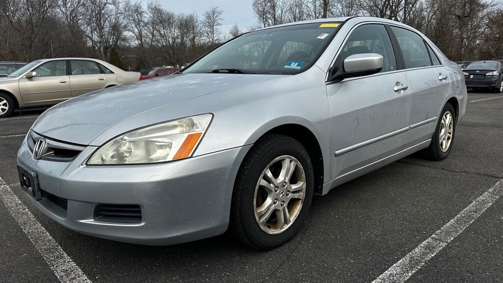 Used 2006 Honda Accord SE Sedan