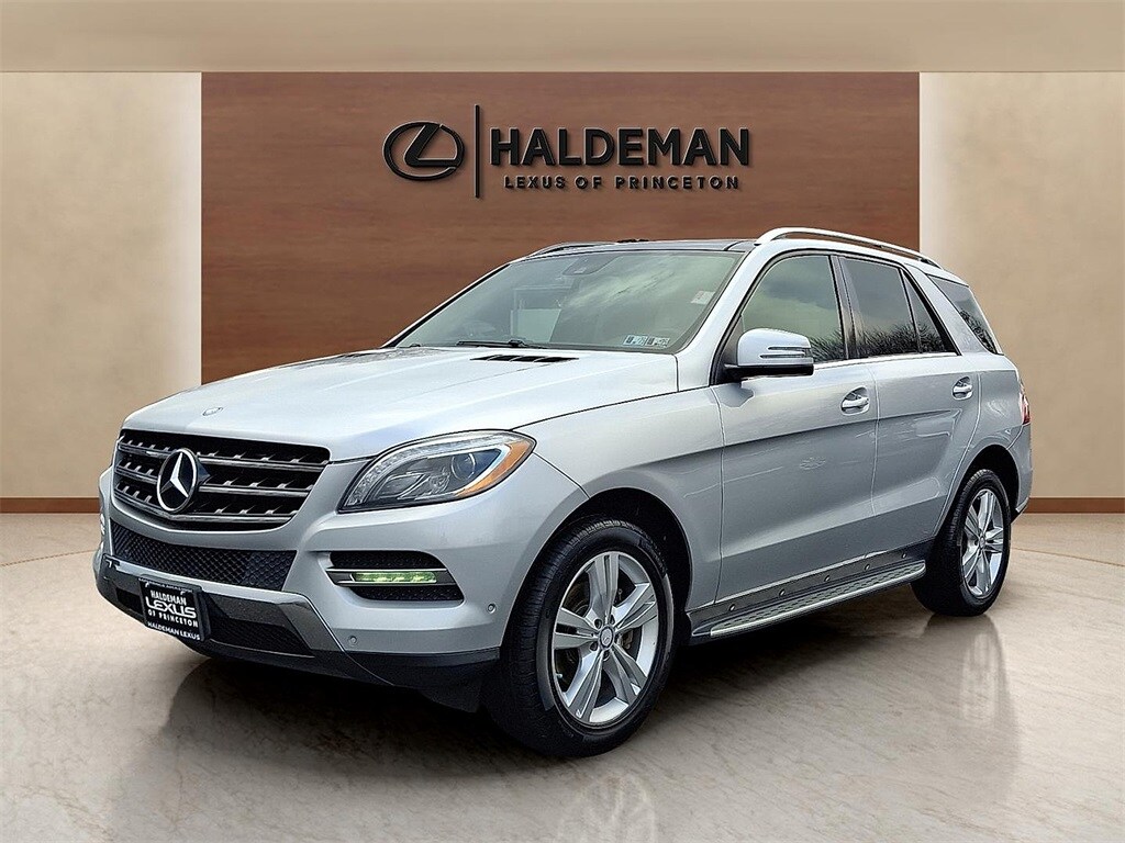 2014 Mercedes Benz ML 350 4MATIC photo 3