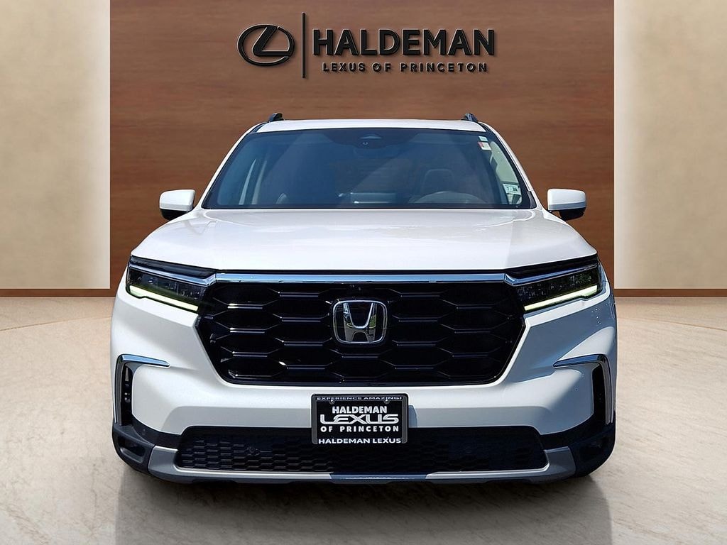 Used 2023 Honda Pilot Elite SUV