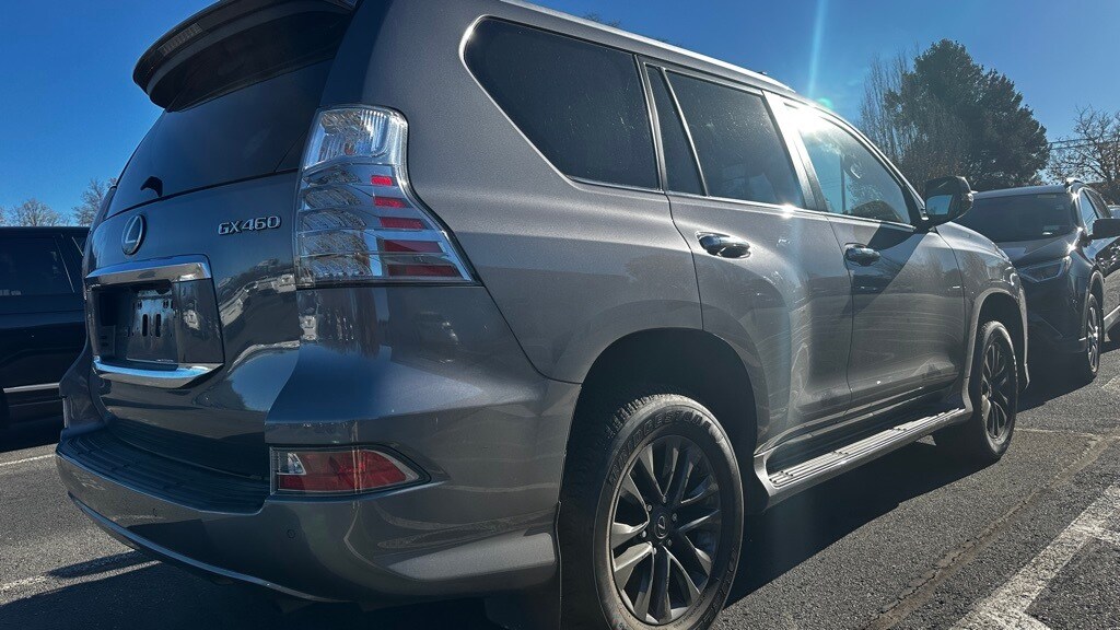 2023 Lexus GX 460 Premium photo 4