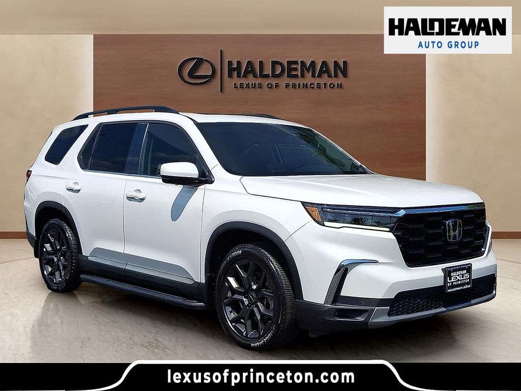 Used 2023 Honda Pilot Elite SUV