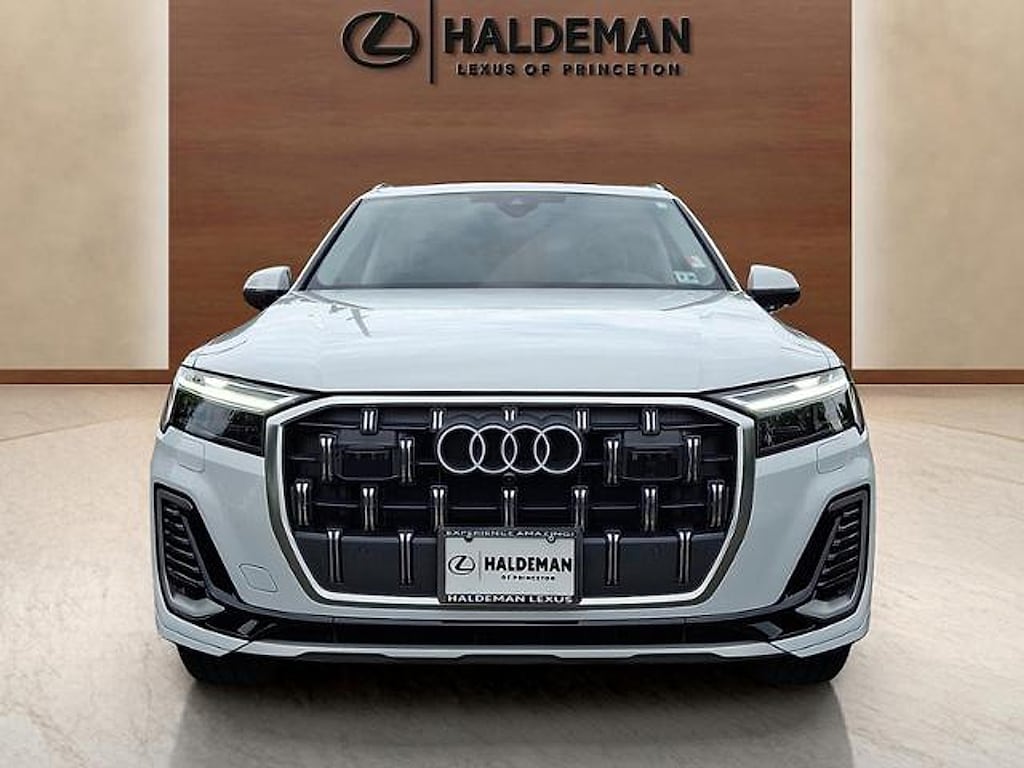 Used 2025 Audi Q7 Premium Plus 55 Tfsi Quattro Tiptronic SUV