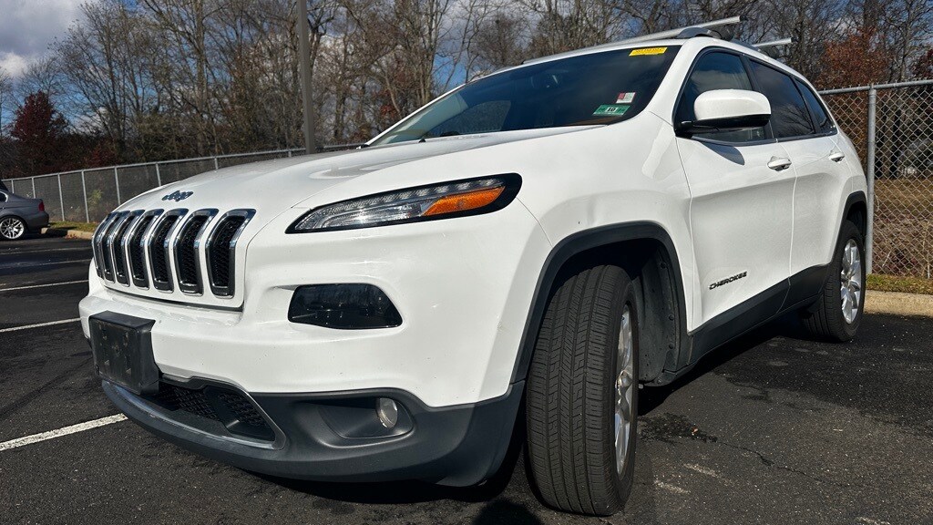 2016 Jeep Cherokee Limited photo 2