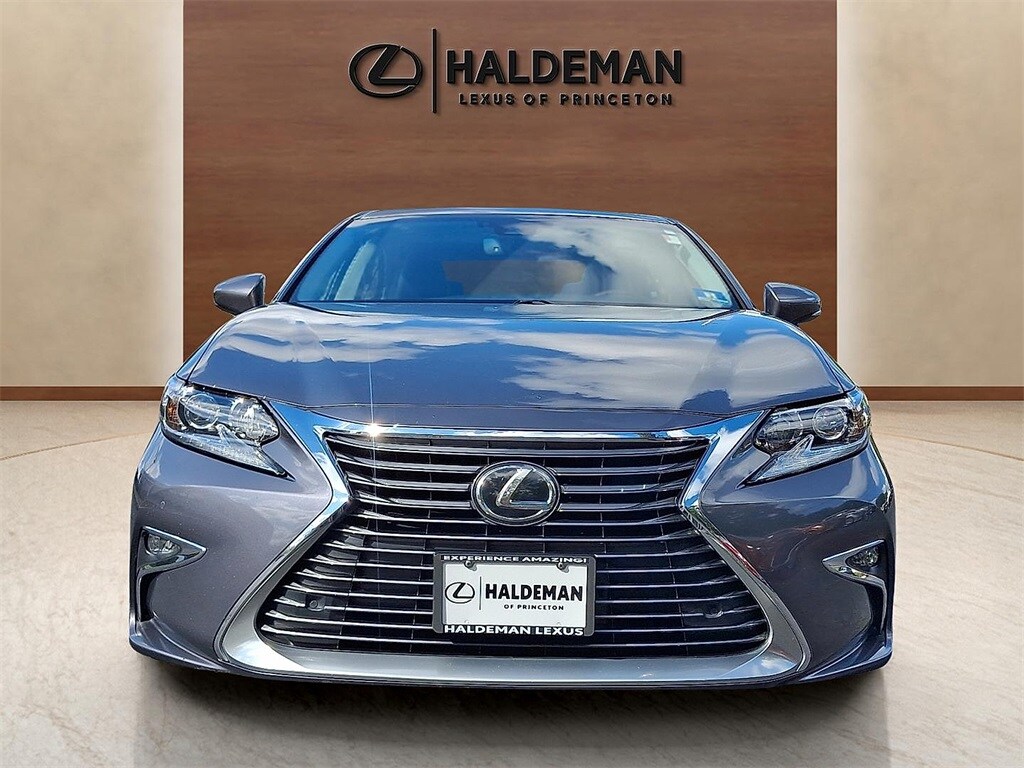 2018 Lexus ES 350 photo 2