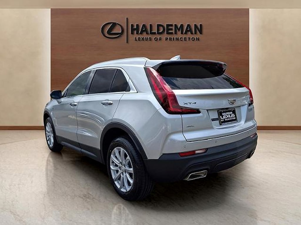 Used 2021 Cadillac XT4 AWD Luxury SUV