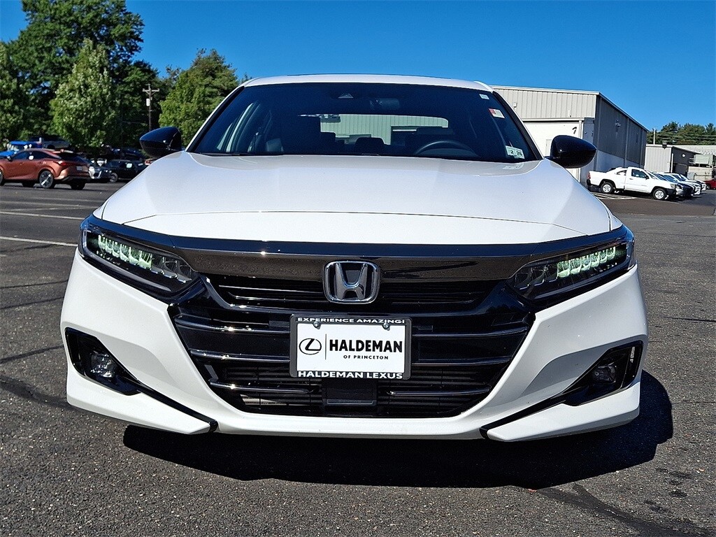2021 Honda Accord Sport 2.0T photo 2