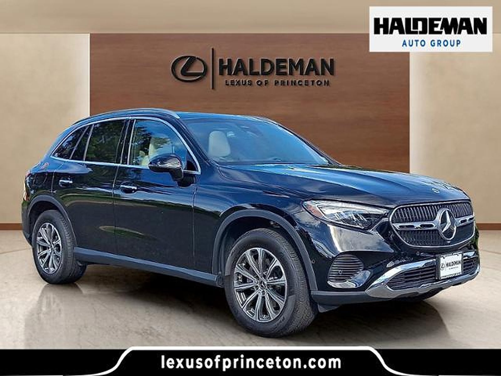 2023 Mercedes-Benz GLC 300