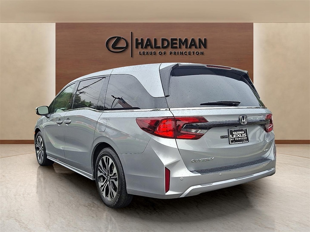Used 2025 Honda Odyssey Elite Minivan/Van