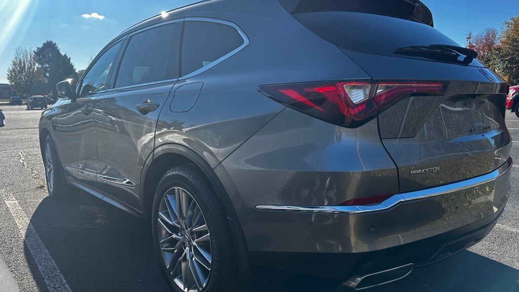 2022 Acura MDX Advance photo 4