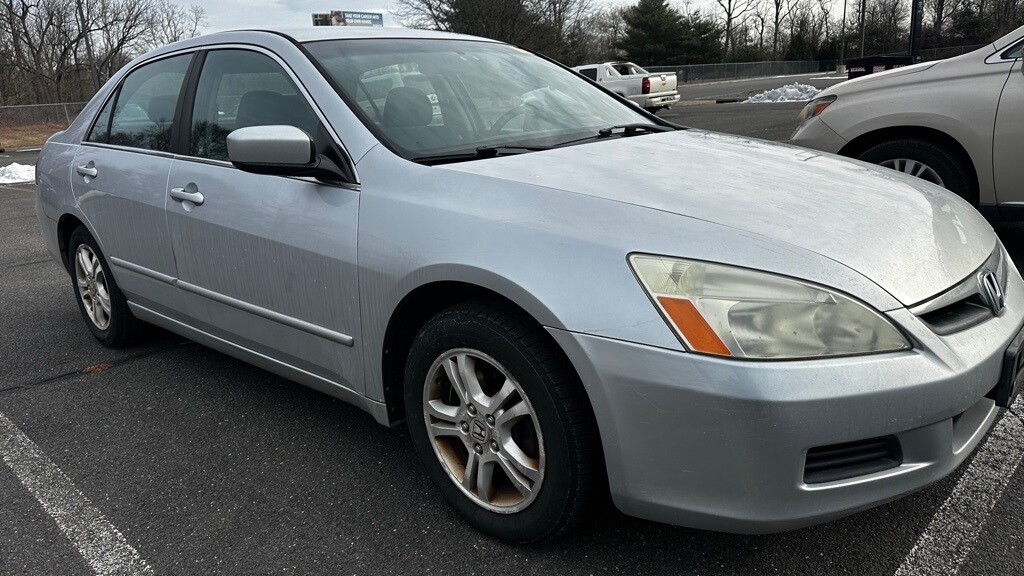 Used 2006 Honda Accord SE Sedan