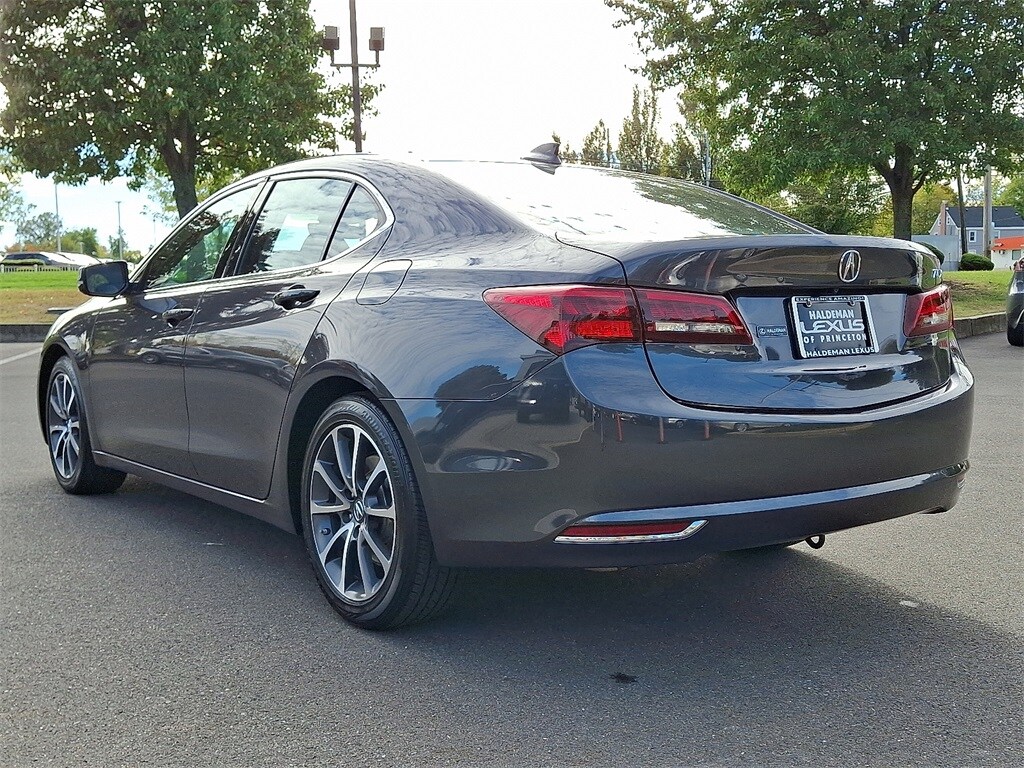 2015 Acura TLX Technology photo 4