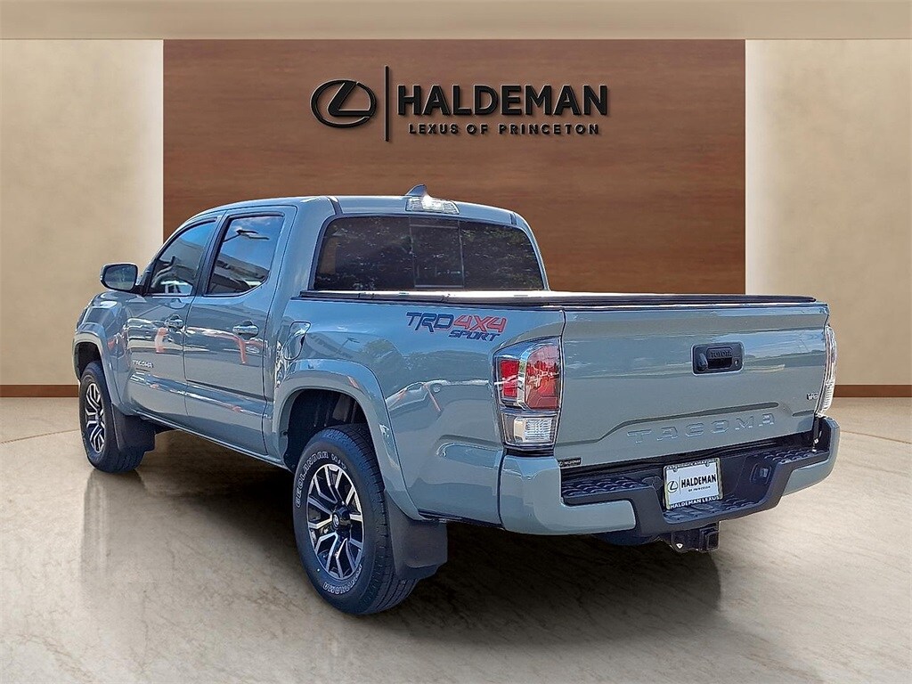 2023 Toyota Tacoma TRD Sport photo 4