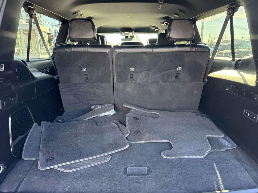 2024 Jeep Wagoneer L Series II photo 5