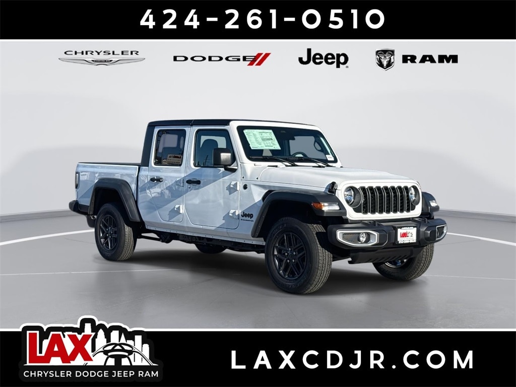 2026 Jeep Gladiator Sport S's photo