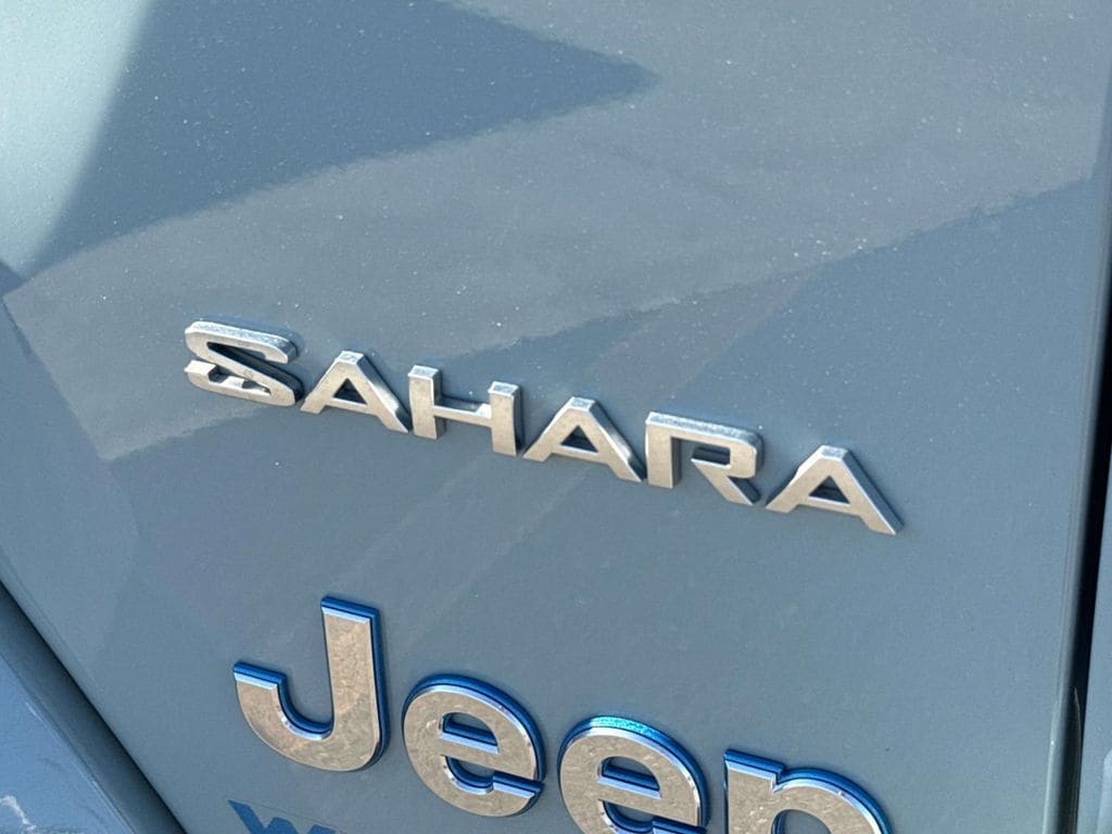 2024 Jeep Wrangler 4xe Sahara photo 5