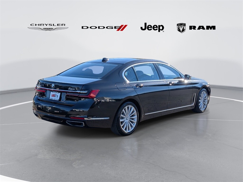 Used 2022 BMW 740i xDrive Sedan