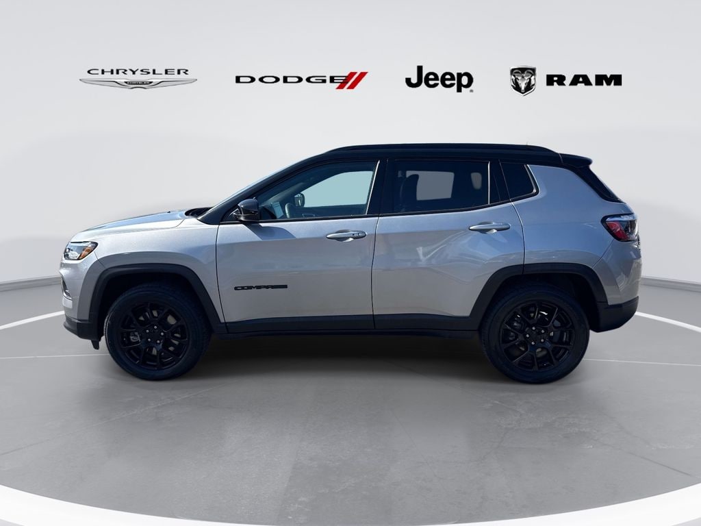 Used 2023 Jeep Compass Latitude SUV