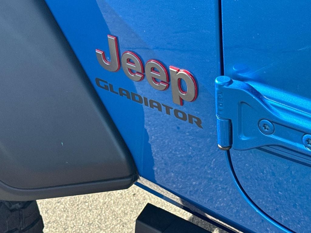 2020 Jeep Gladiator Rubicon photo 5